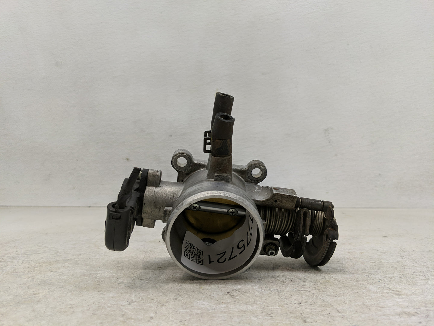 2007-2012 Hyundai Elantra Throttle Body P/N:35100-23950 Fits Fits 2007 2008 2009 2010 2011 2012 OEM Used Auto Parts - Oemuse