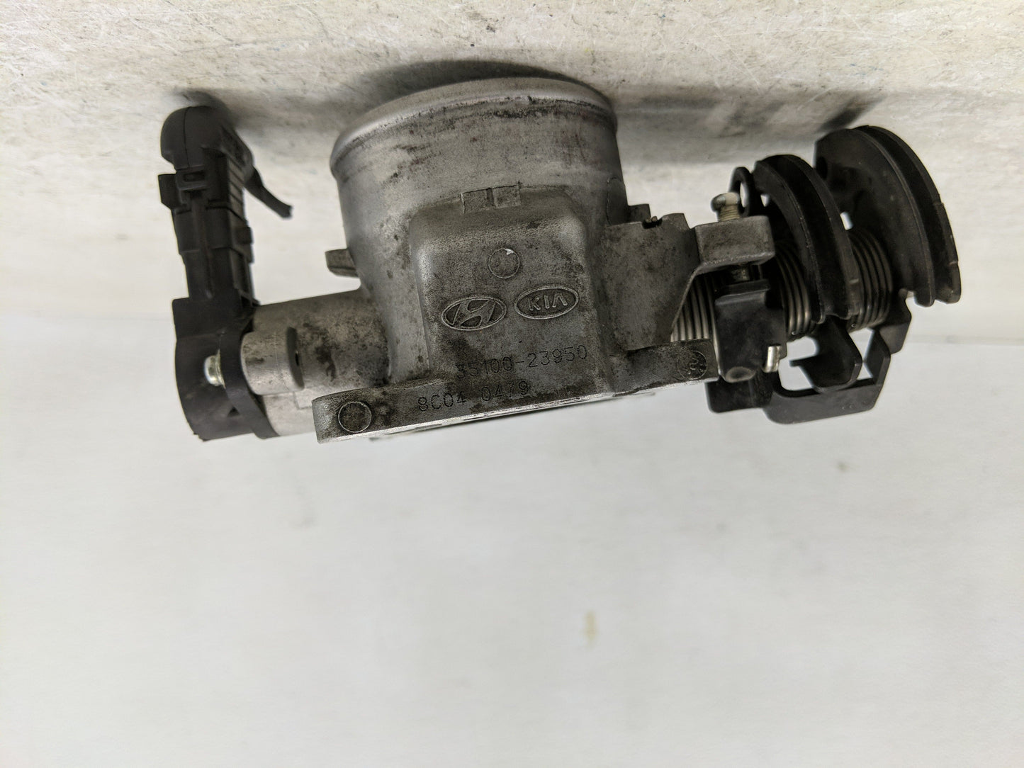 2007-2012 Hyundai Elantra Throttle Body P/N:35100-23950 Fits Fits 2007 2008 2009 2010 2011 2012 OEM Used Auto Parts - Oemuse