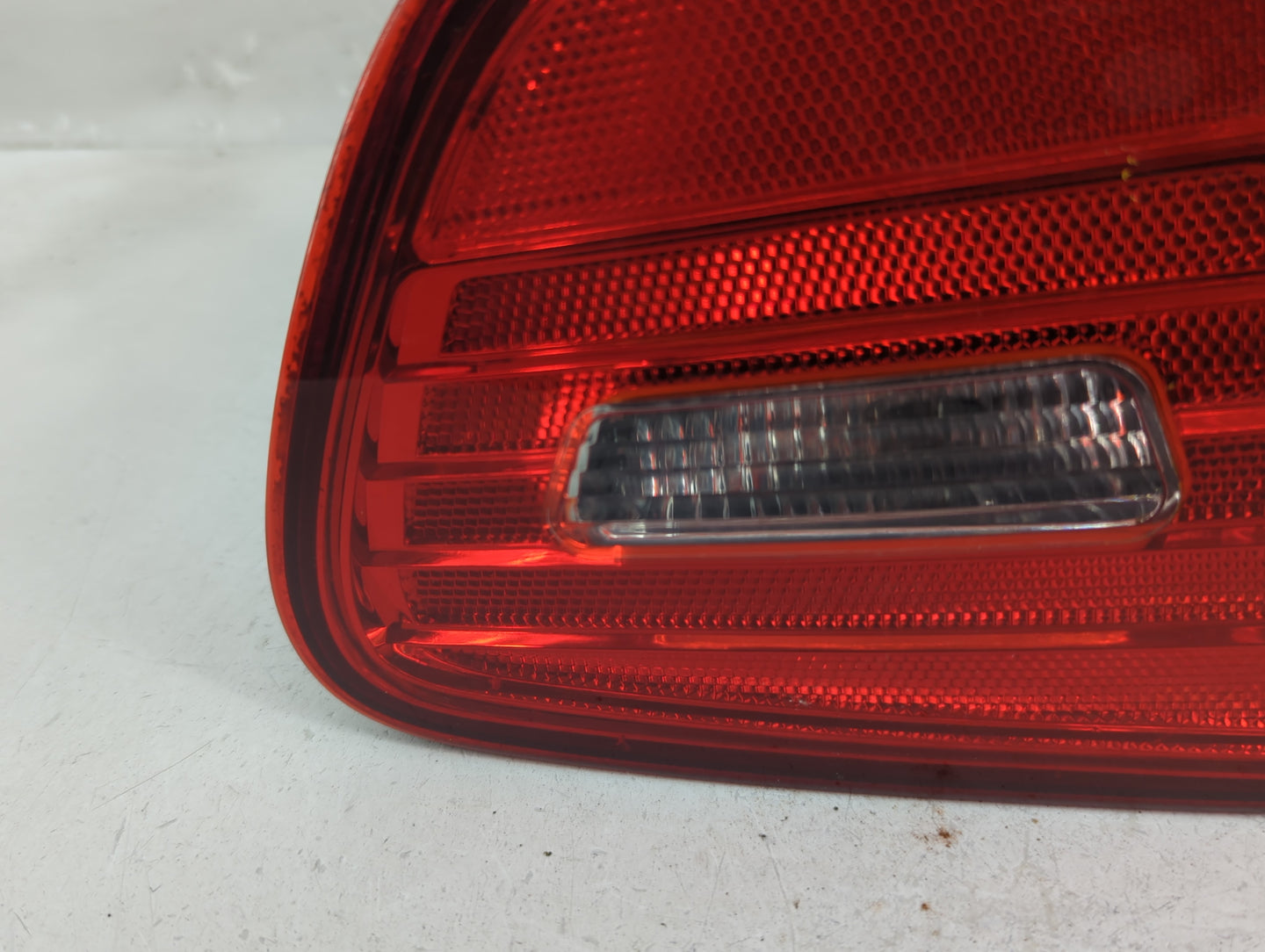 2007-2010 Hyundai Elantra Tail Light Assembly Driver Left OEM P/N:92403-2H00 Fits Fits 2007 2008 2009 2010 OEM Used Auto Par