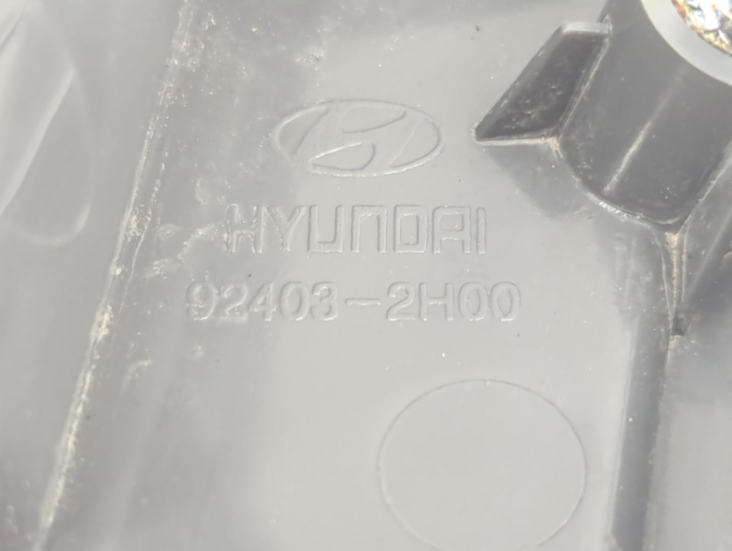 2007-2010 Hyundai Elantra Tail Light Assembly Passenger Right OEM P/N:92403-2H00 Fits Fits 2007 2008 2009 2010 OEM Used Auto