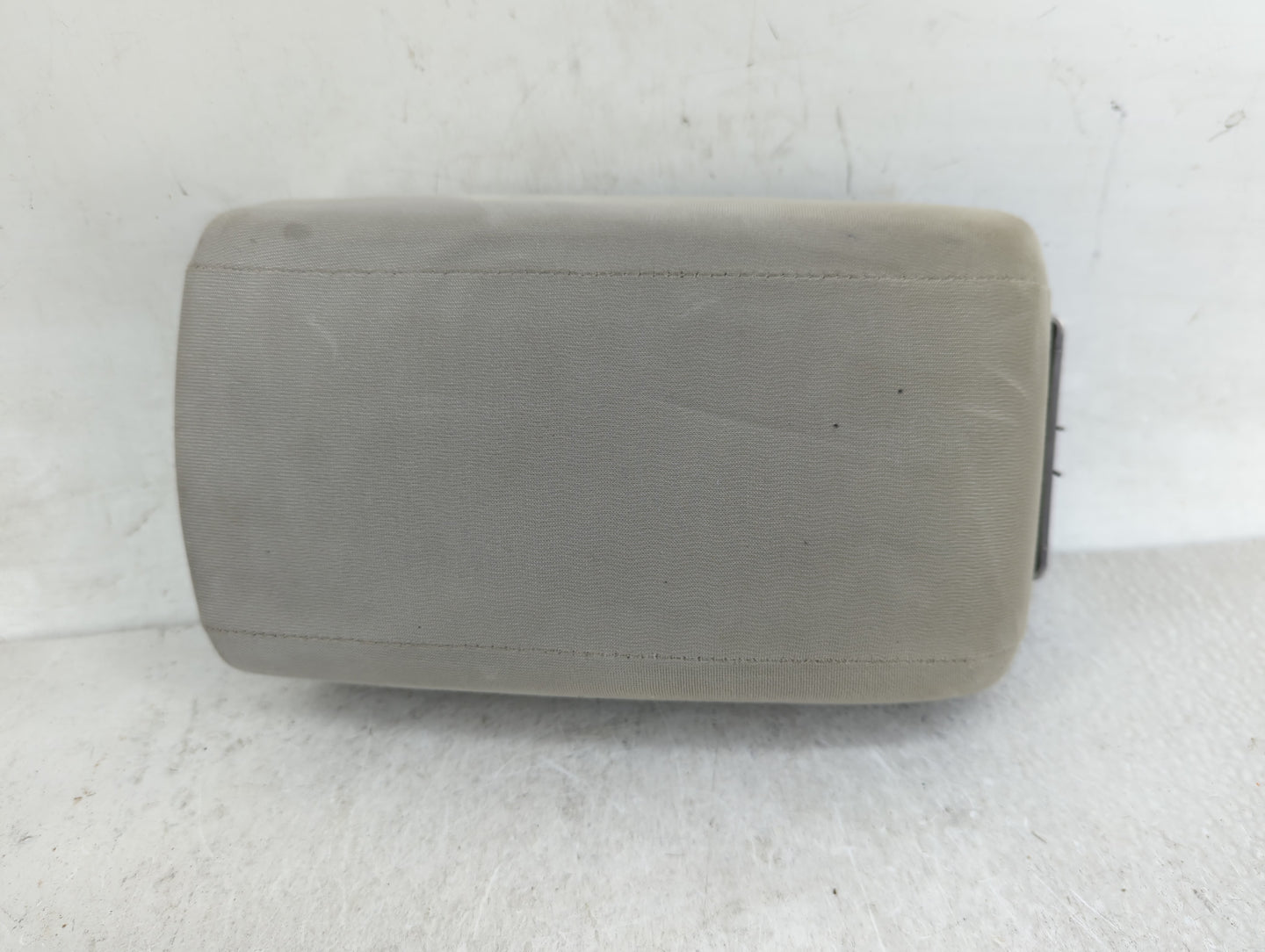 2008 Hyundai Elantra Center Console Armrest Cover Lid Fits OEM Used Auto Parts - Oemusedautoparts1.com