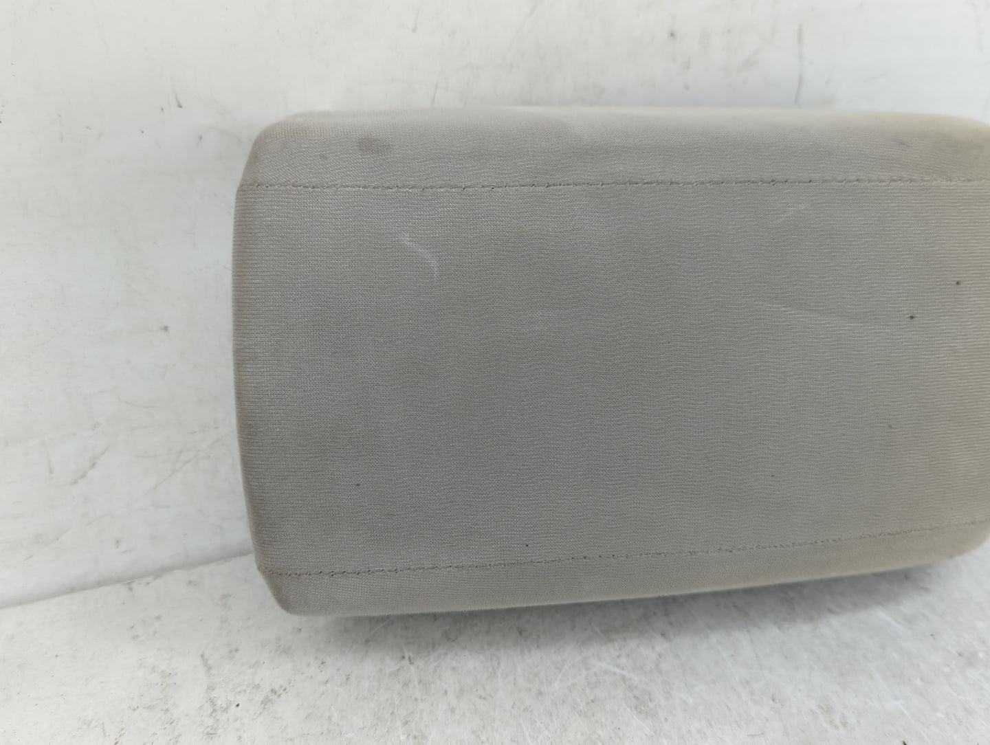2008 Hyundai Elantra Center Console Armrest Cover Lid Fits OEM Used Auto Parts - Oemusedautoparts1.com