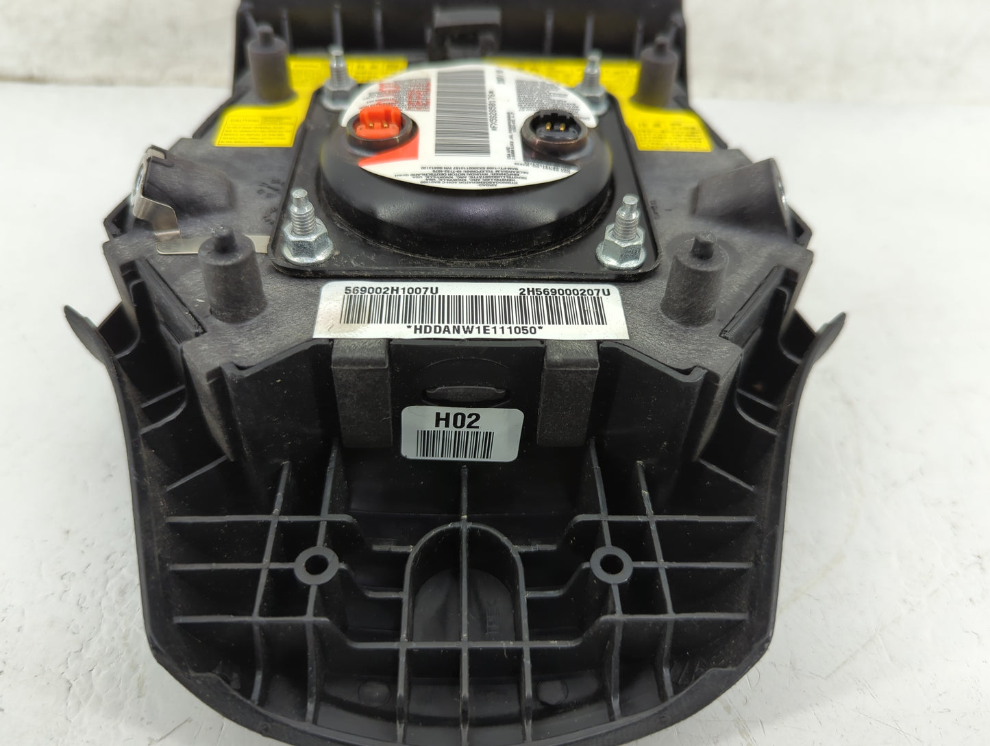 2008 Hyundai Elantra Air Bag Driver Left Steering Wheel Mounted Fits OEM Used Auto Parts - Oemusedautoparts1.com