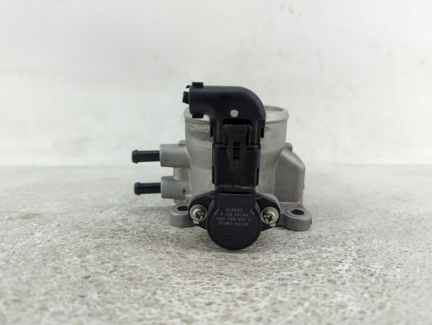 2007-2012 Hyundai Elantra Throttle Body P/N:35100-23950 Fits Fits 2007 2008 2009 2010 2011 2012 OEM Used Auto Parts - Oemuse
