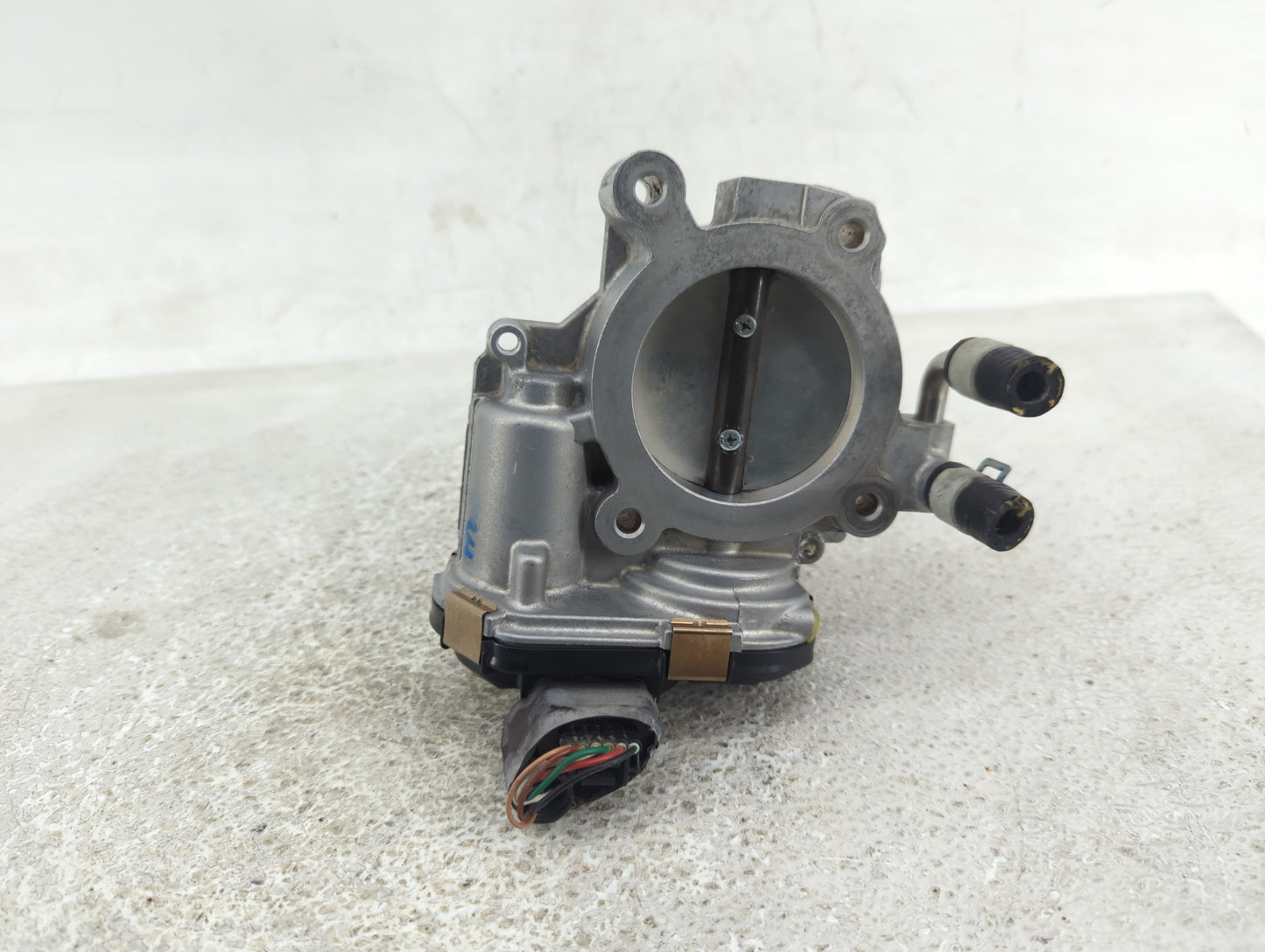 2007-2012 Hyundai Elantra Throttle Body P/N:6RA60 Fits Fits 2007 2008 2009 2010 2011 2012 OEM Used Auto Parts - Oemusedautop