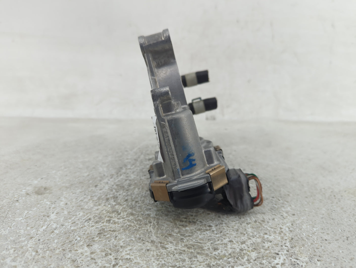 2007-2012 Hyundai Elantra Throttle Body P/N:6RA60 Fits Fits 2007 2008 2009 2010 2011 2012 OEM Used Auto Parts - Oemusedautop