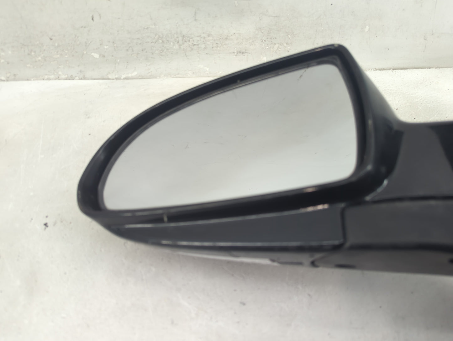 2007-2010 Hyundai Elantra Driver Side View Mirror - Left Door Mirror OEM Used - Oemusedautoparts1.com