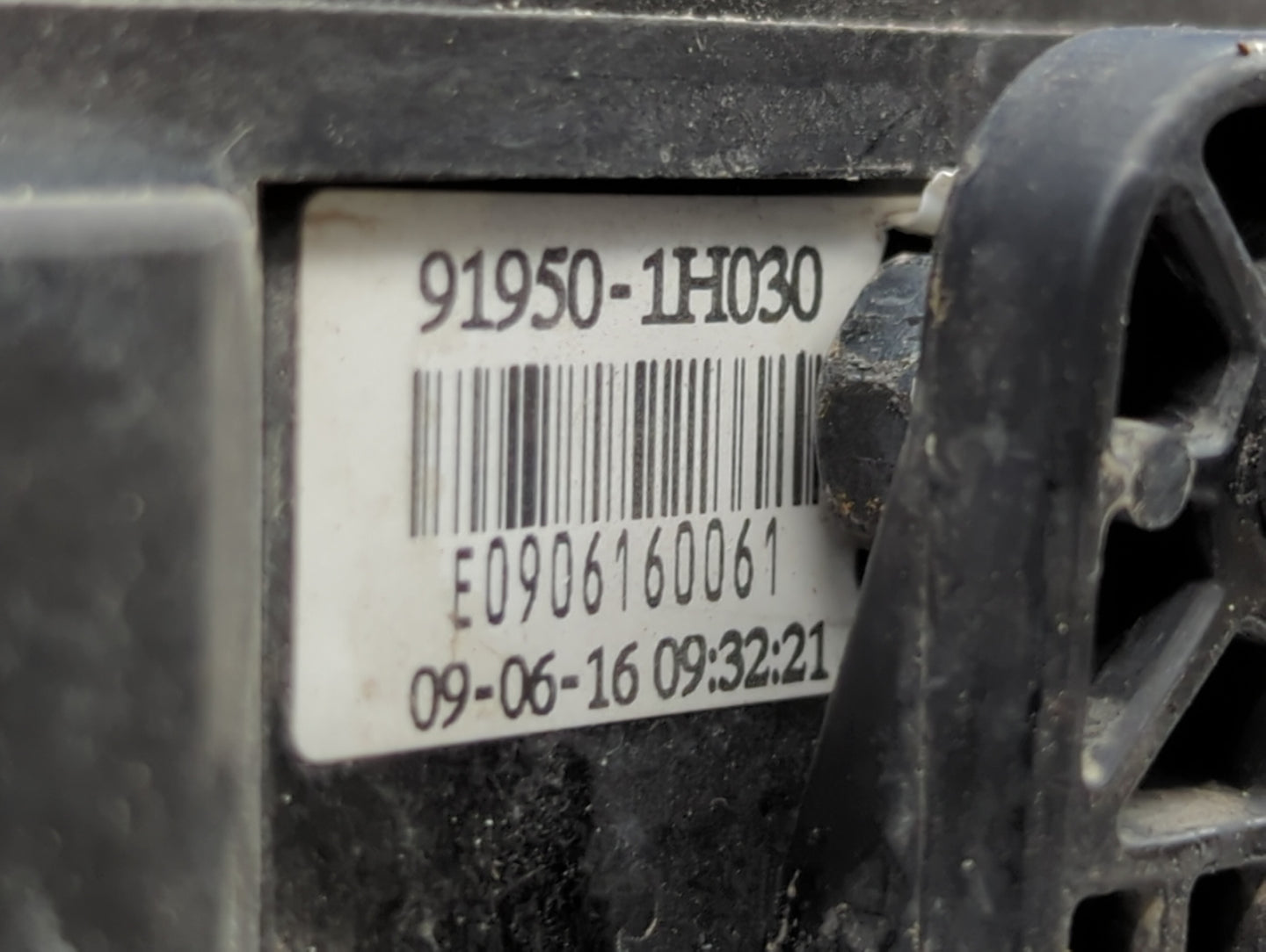 2007-2009 Hyundai Elantra Fusebox Fuse Box Panel Relay Module P/N:91950-2H020 91950-1H030, 91410 2H570 Fits Fits 2007 2008 2