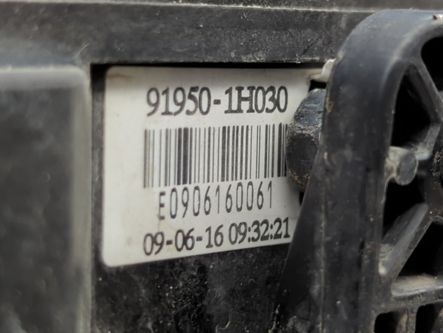 2007-2009 Hyundai Elantra Fusebox Fuse Box Panel Relay Module P/N:91950-2H020 91950-1H030, 91410 2H570 Fits Fits 2007 2008 2