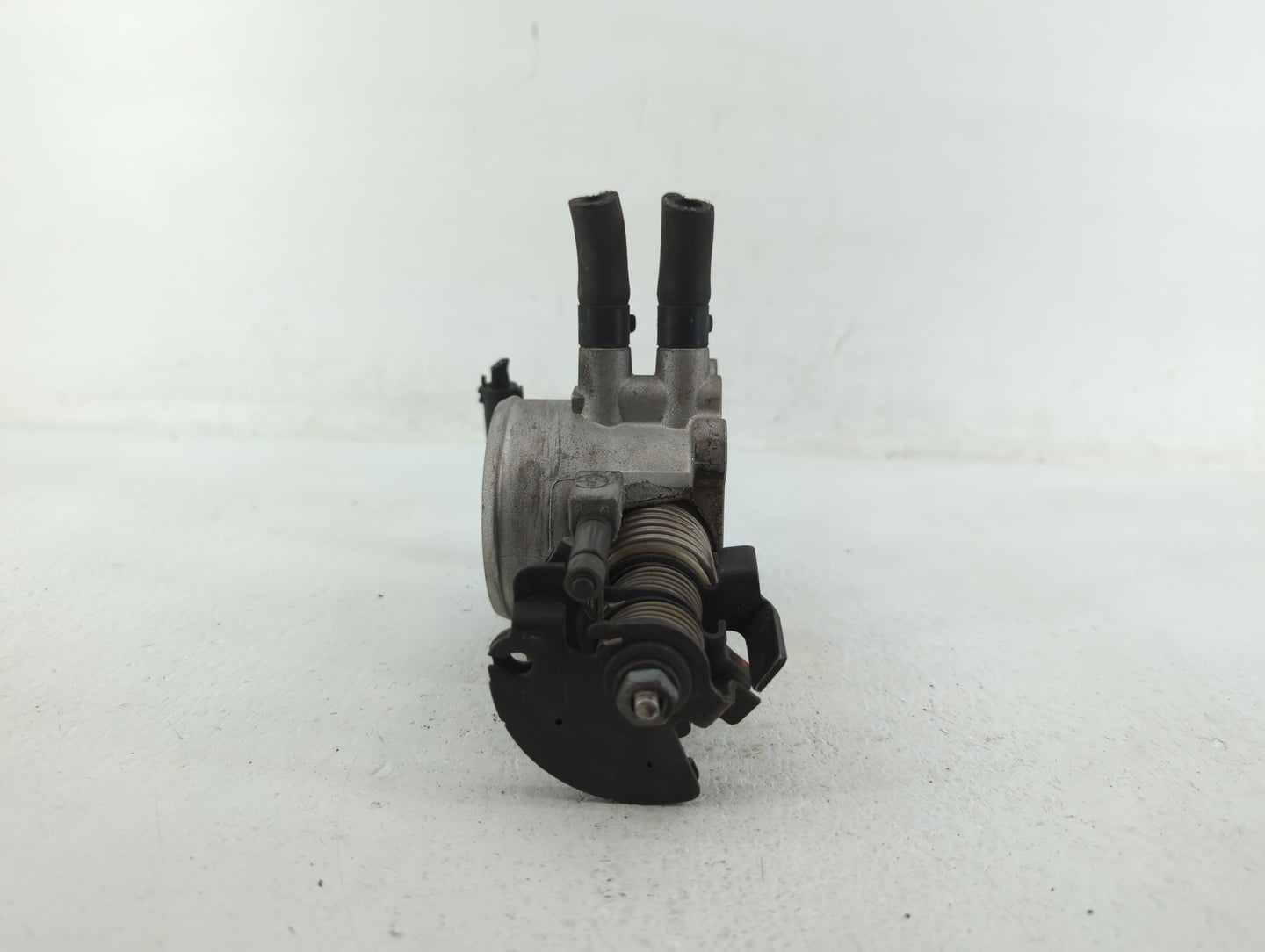 2007-2012 Hyundai Elantra Throttle Body P/N:35170-26910 55100-23950, 35100-23950 Fits Fits 2007 2008 2009 2010 2011 2012 OEM