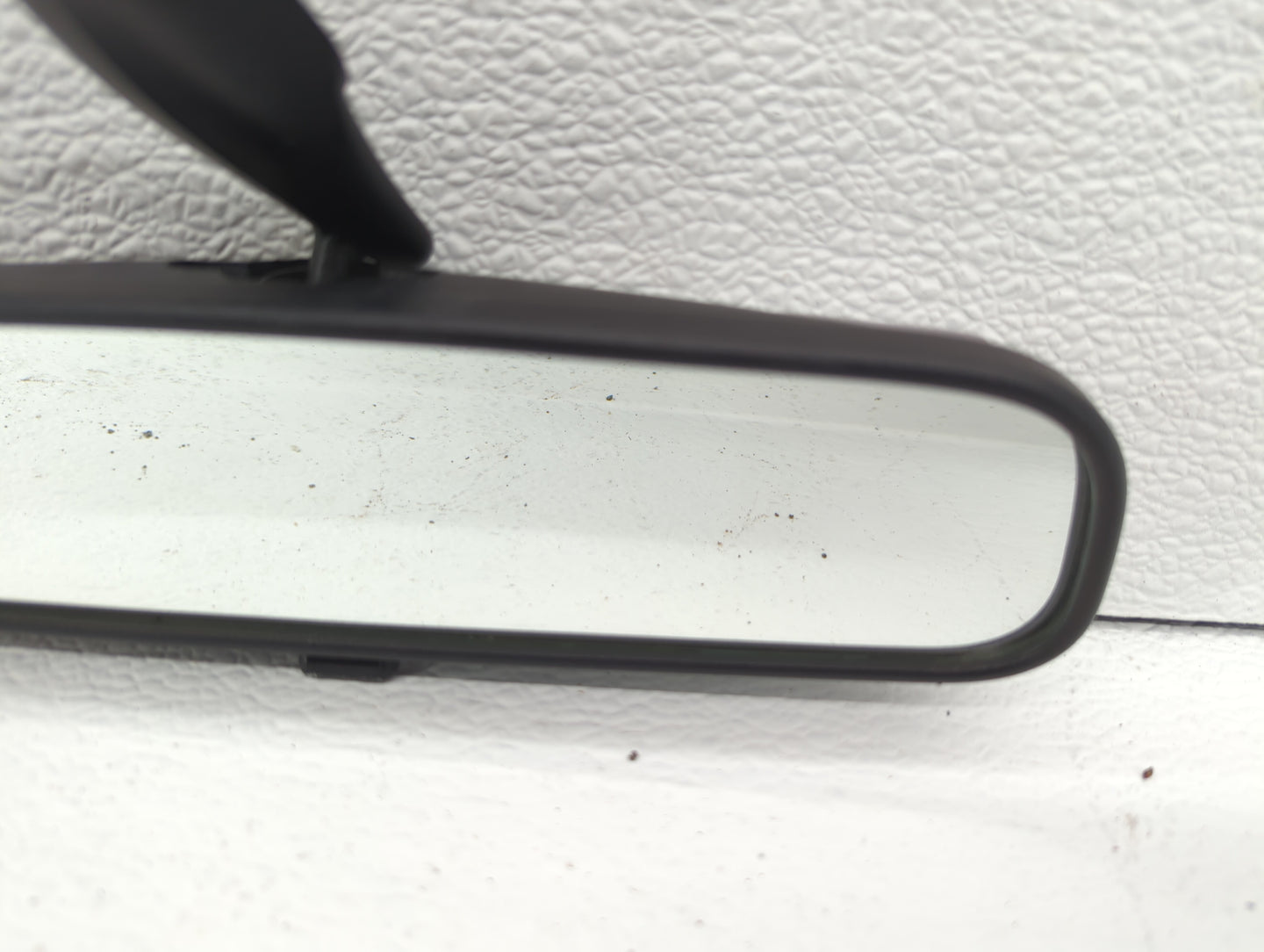 2001-2012 Hyundai Elantra Interior Rear View Mirror Replacement OEM P/N:E13010082 Fits OEM Used Auto Parts - Oemusedautopart