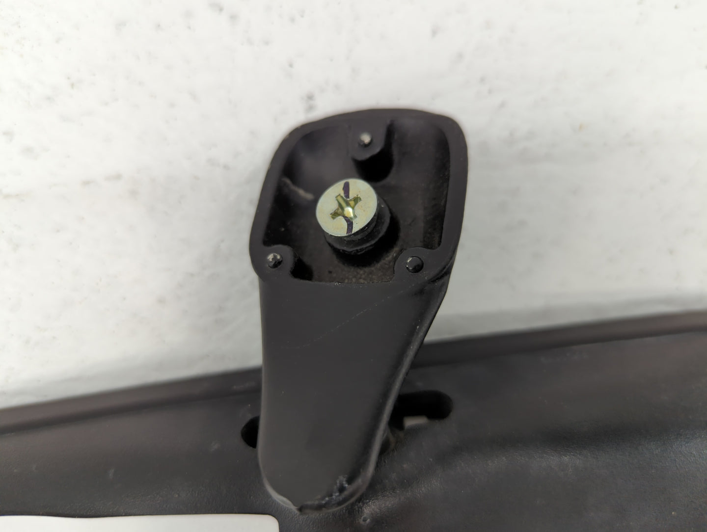 2001-2012 Hyundai Elantra Interior Rear View Mirror Replacement OEM P/N:E13010082 Fits OEM Used Auto Parts - Oemusedautopart