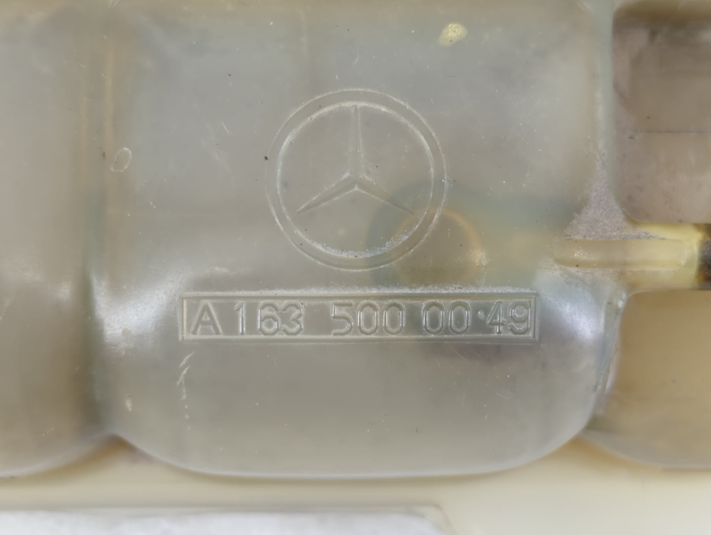 2007-2010 Hyundai Elantra Windshield Washer Fluid Reservoir Bottle Oem - Oemusedautoparts1.com