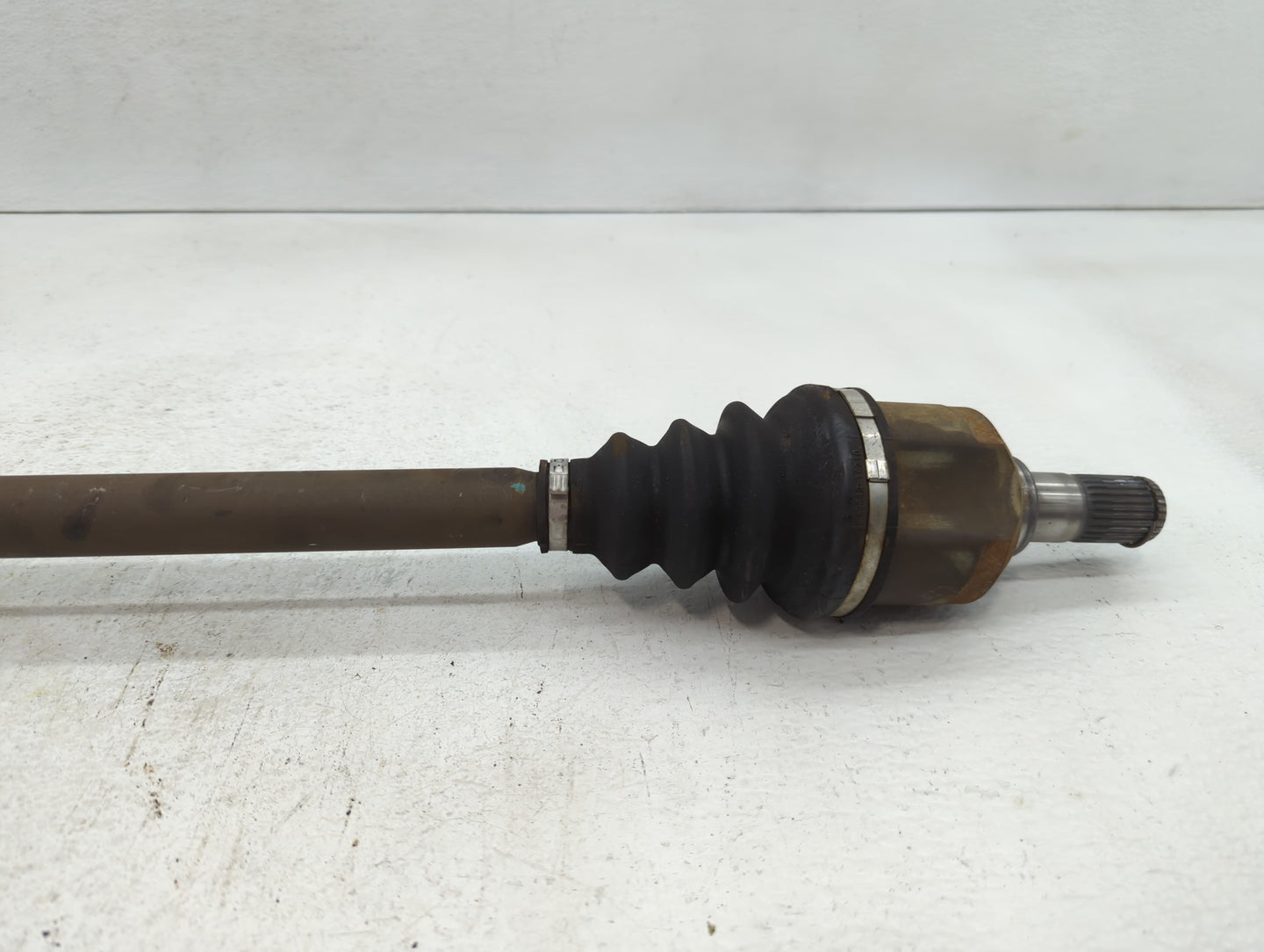2007-2010 Hyundai Elantra Axle Shaft Front Driver Cv C/v - Oemusedautoparts1.com