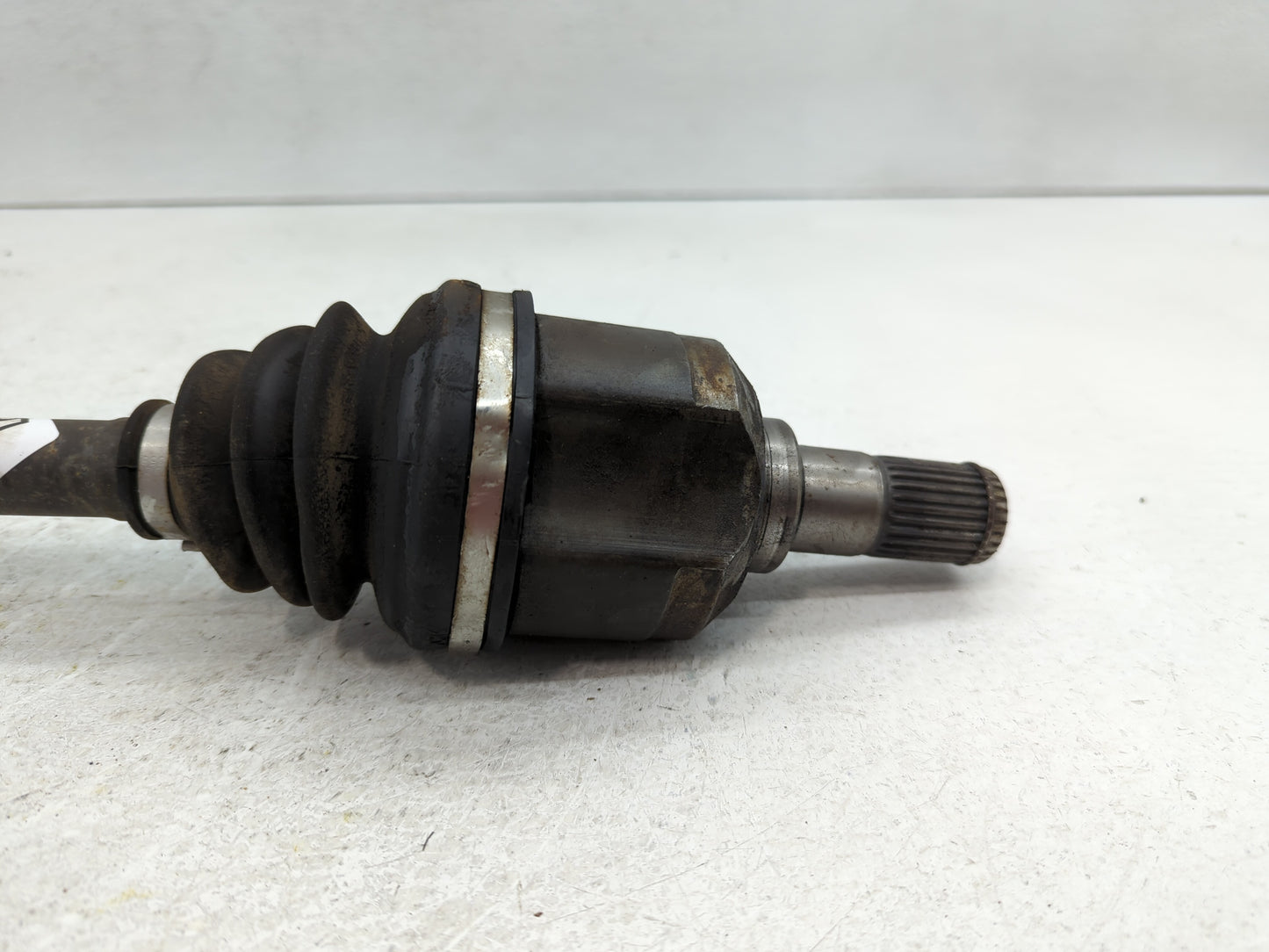 2007-2010 Hyundai Elantra Axle Shaft Front Driver Cv C/v - Oemusedautoparts1.com