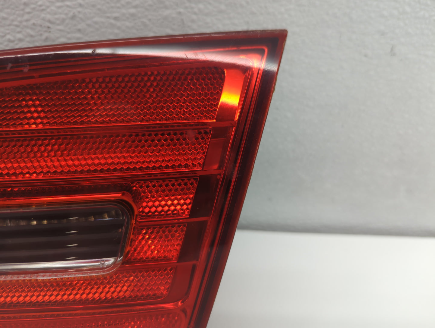 2007-2010 Hyundai Elantra Tail Light Assembly Passenger Right OEM P/N:92404-2H00 Fits Fits 2007 2008 2009 2010 OEM Used Auto