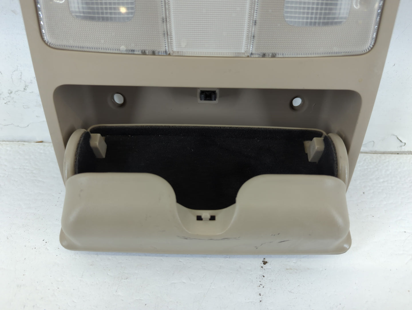 2008 Hyundai Elantra Overhead Roof Console - Oemusedautoparts1.com