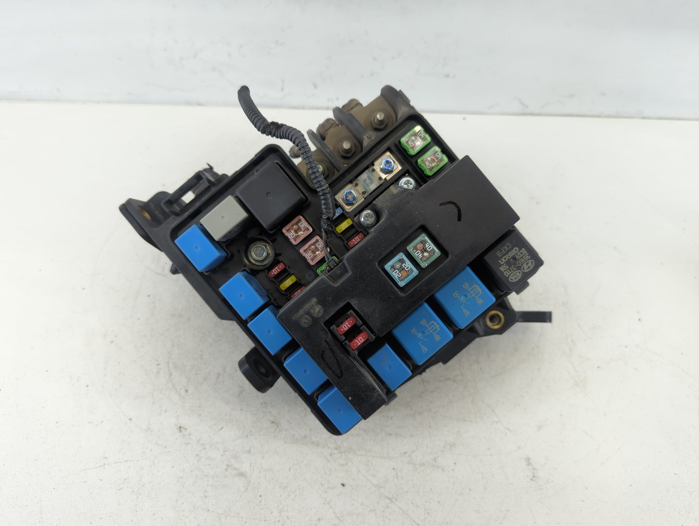 2007-2009 Hyundai Elantra Fusebox Fuse Box Panel Relay Module P/N:91950-2H020 Fits Fits 2007 2008 2009 OEM Used Auto Parts -