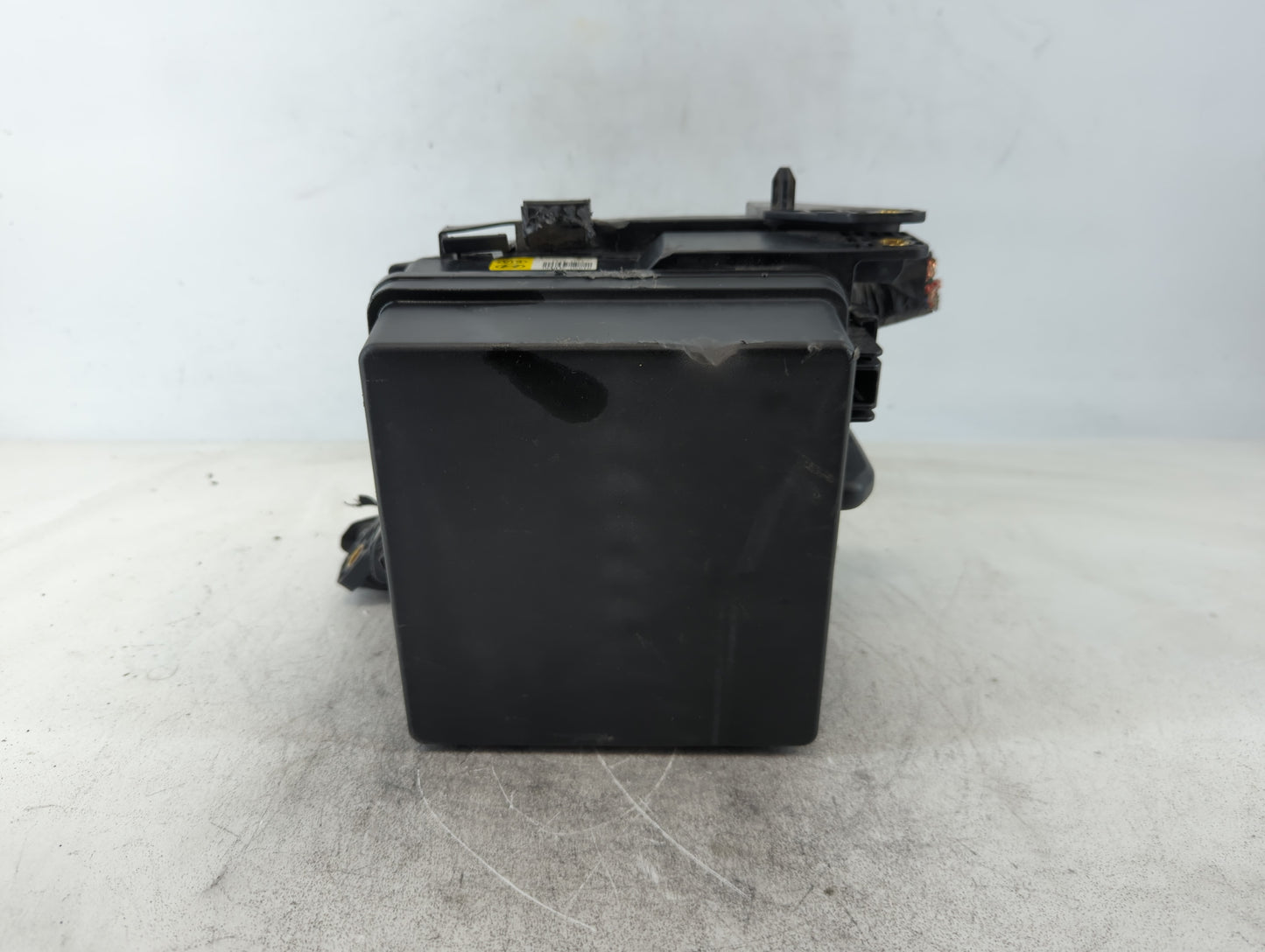 2007-2009 Hyundai Elantra Fusebox Fuse Box Panel Relay Module P/N:91950-2H020 Fits Fits 2007 2008 2009 OEM Used Auto Parts -