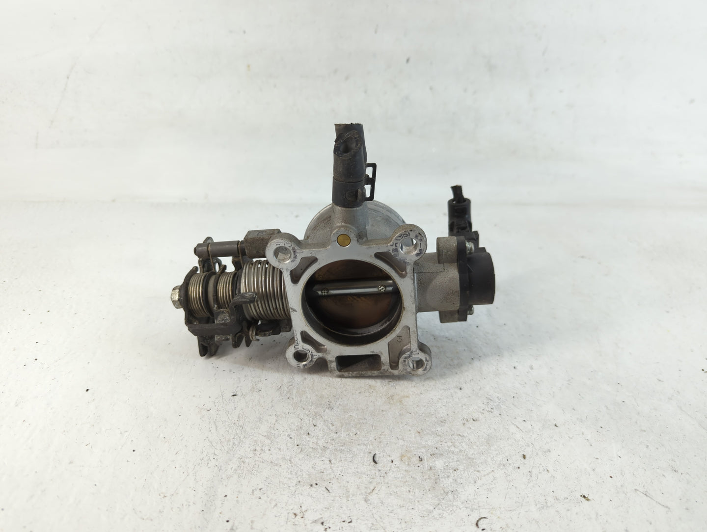 2007-2012 Hyundai Elantra Throttle Body P/N:35100-23950 Fits Fits 2007 2008 2009 2010 2011 2012 OEM Used Auto Parts - Oemuse