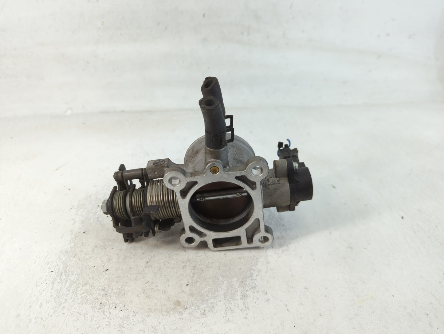 2007-2012 Hyundai Elantra Throttle Body P/N:35100-23950 Fits Fits 2007 2008 2009 2010 2011 2012 OEM Used Auto Parts - Oemuse