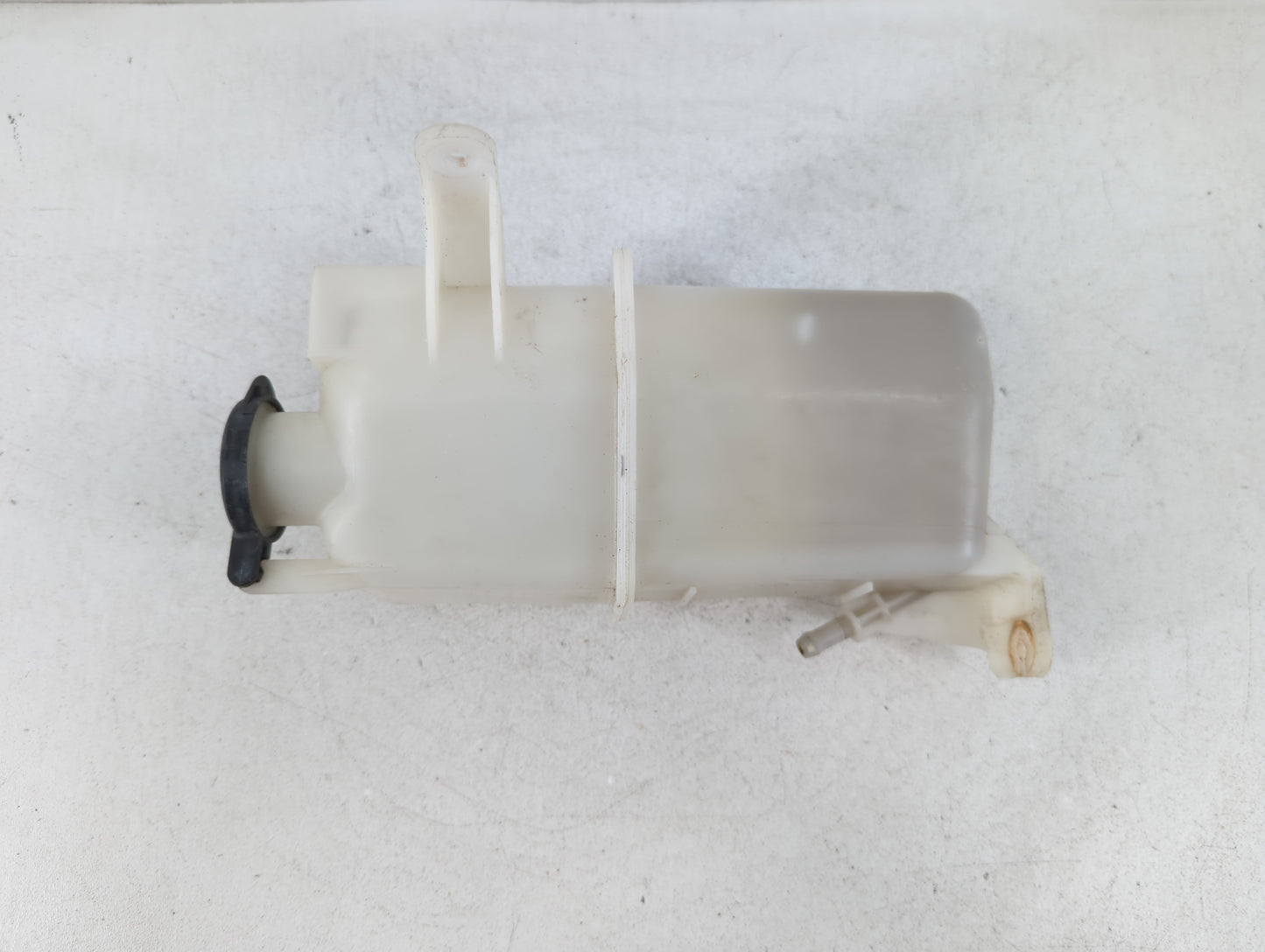 2007-2010 Hyundai Elantra Radiator Coolant Overflow Expansion Tank Bottle - Oemusedautoparts1.com