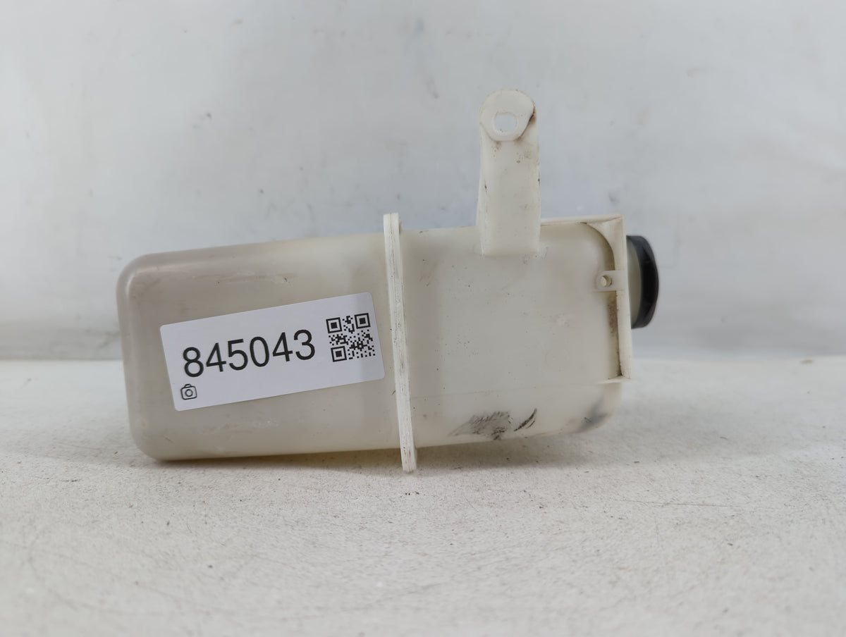 2007-2010 Hyundai Elantra Radiator Coolant Overflow Expansion Tank Bottle - Oemusedautoparts1.com