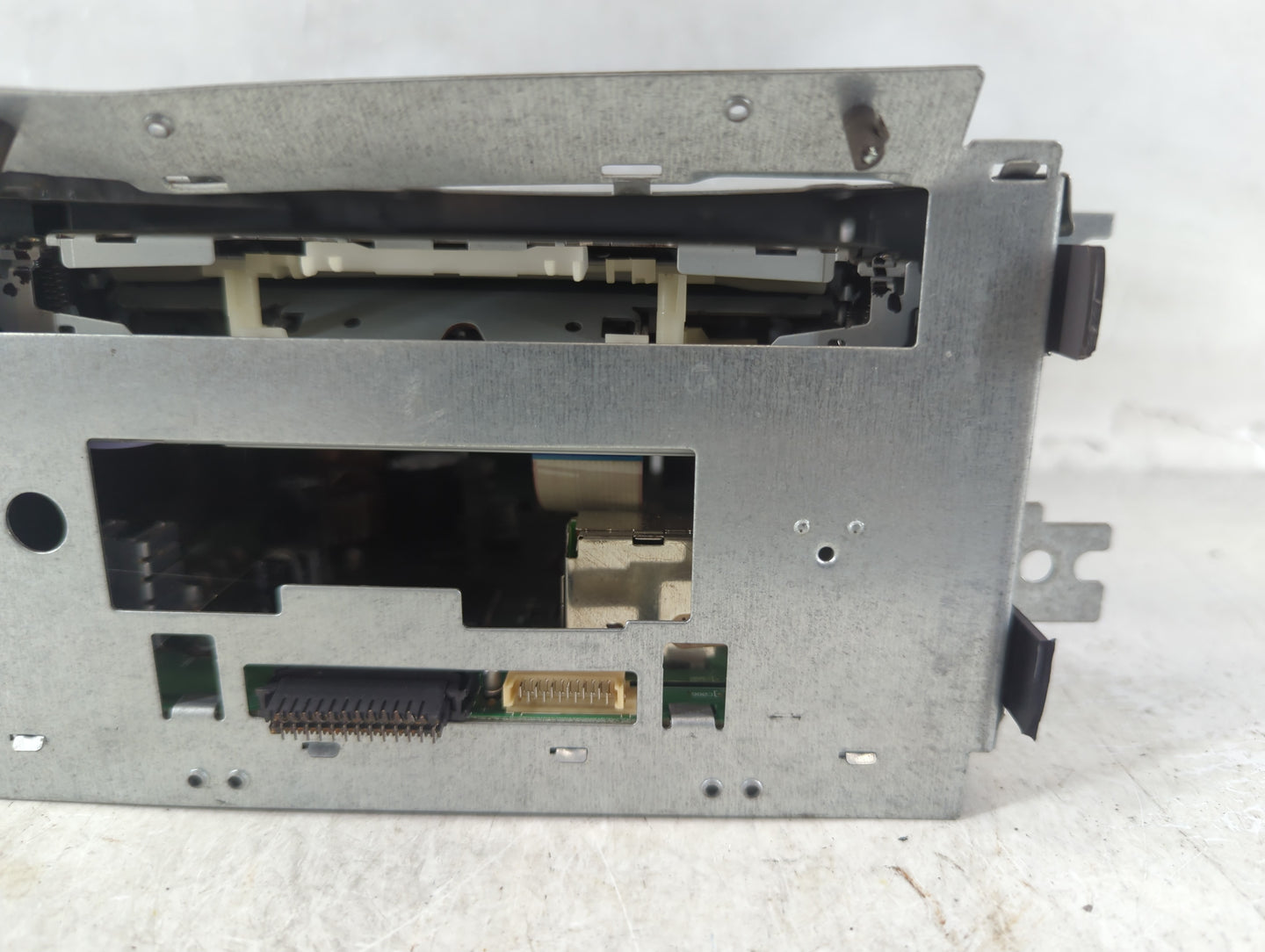 2008 Hyundai Sonata Radio AM FM Cd Player Receiver Replacement P/N:P7HBF-18C869-BF 96180-0A600QZ Fits OEM Used Auto Parts - 