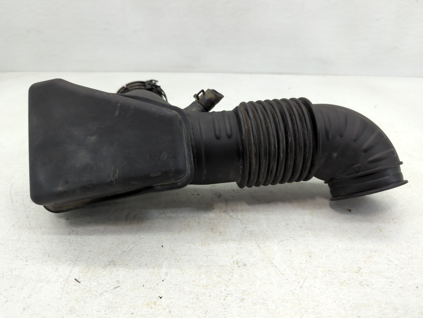 2008 Hyundai Sonata Air Cleaner Intake-duct Hose Tube - Oemusedautoparts1.com