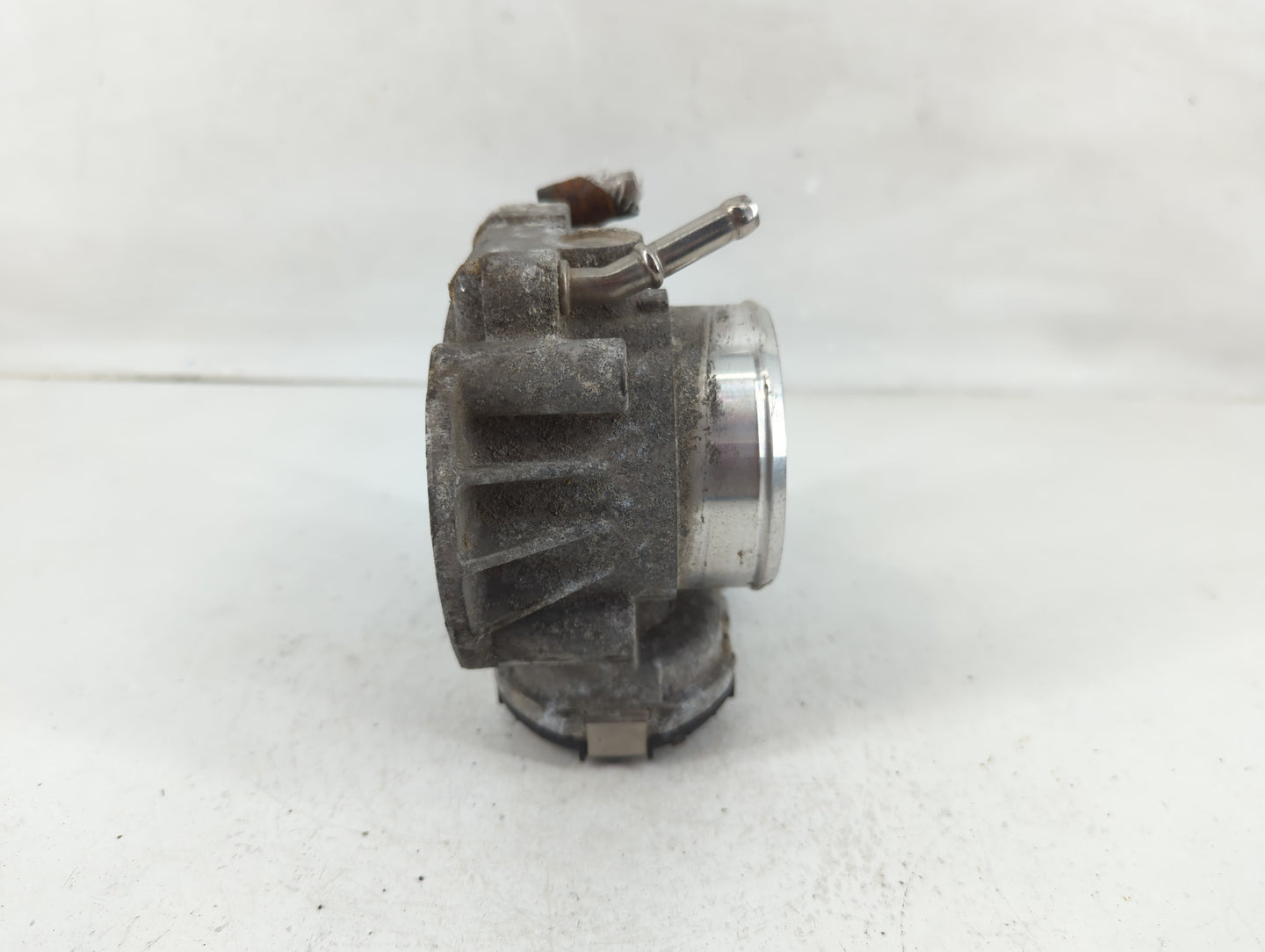 2006-2010 Hyundai Sonata Throttle Body P/N:35100-25400 Fits Fits 2006 2007 2008 2009 2010 2011 2012 OEM Used Auto Parts - Oe