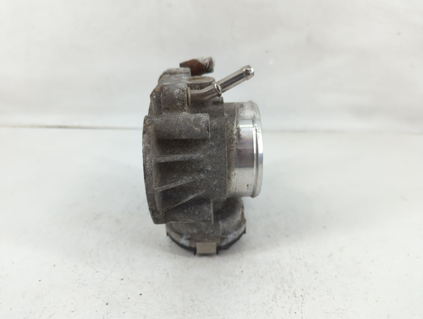 2006-2010 Hyundai Sonata Throttle Body P/N:35100-25400 Fits Fits 2006 2007 2008 2009 2010 2011 2012 OEM Used Auto Parts - Oe