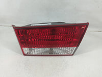 2006-2008 Hyundai Sonata Tail Light Assembly Passenger Right OEM P/N:92404-0A0 Fits Fits 2006 2007 2008 OEM Used Auto Parts 