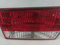 2006-2008 Hyundai Sonata Tail Light Assembly Passenger Right OEM P/N:92404-0A0 Fits Fits 2006 2007 2008 OEM Used Auto Parts 