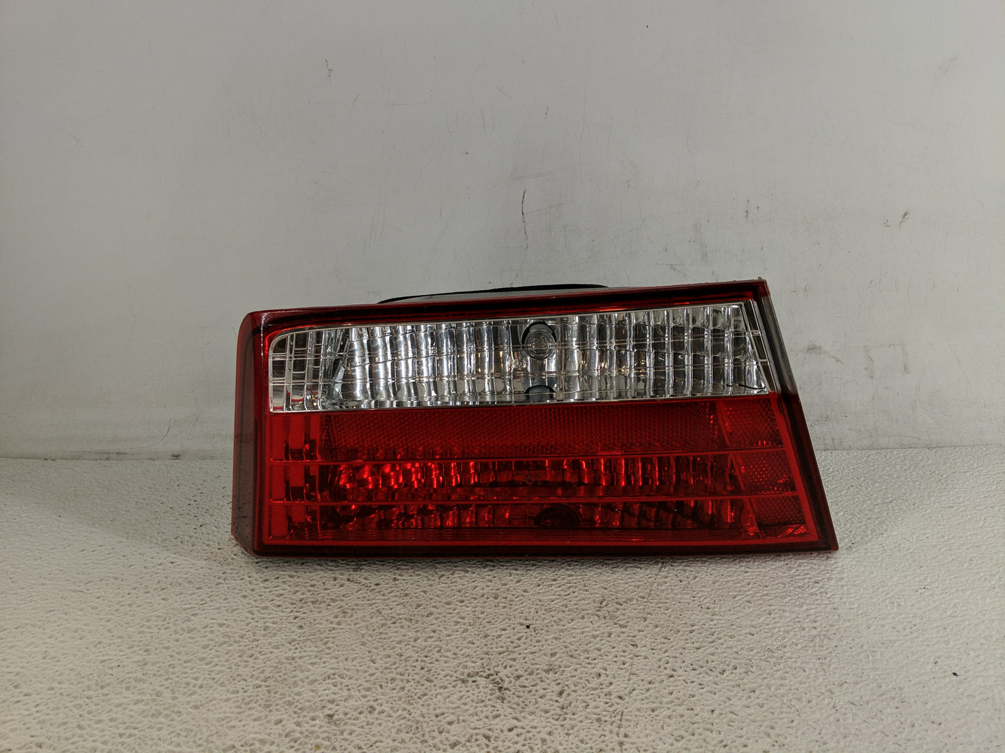 2006-2008 Hyundai Sonata Tail Light Assembly Driver Left OEM P/N:92403-0A0 Fits Fits 2006 2007 2008 OEM Used Auto Parts - Oe