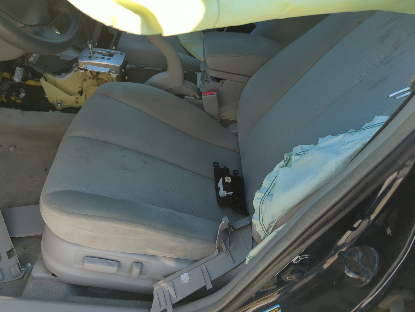 2006-2008 Hyundai Sonata Driver Front Seat Oem 1255418 - Oemusedautoparts1.com