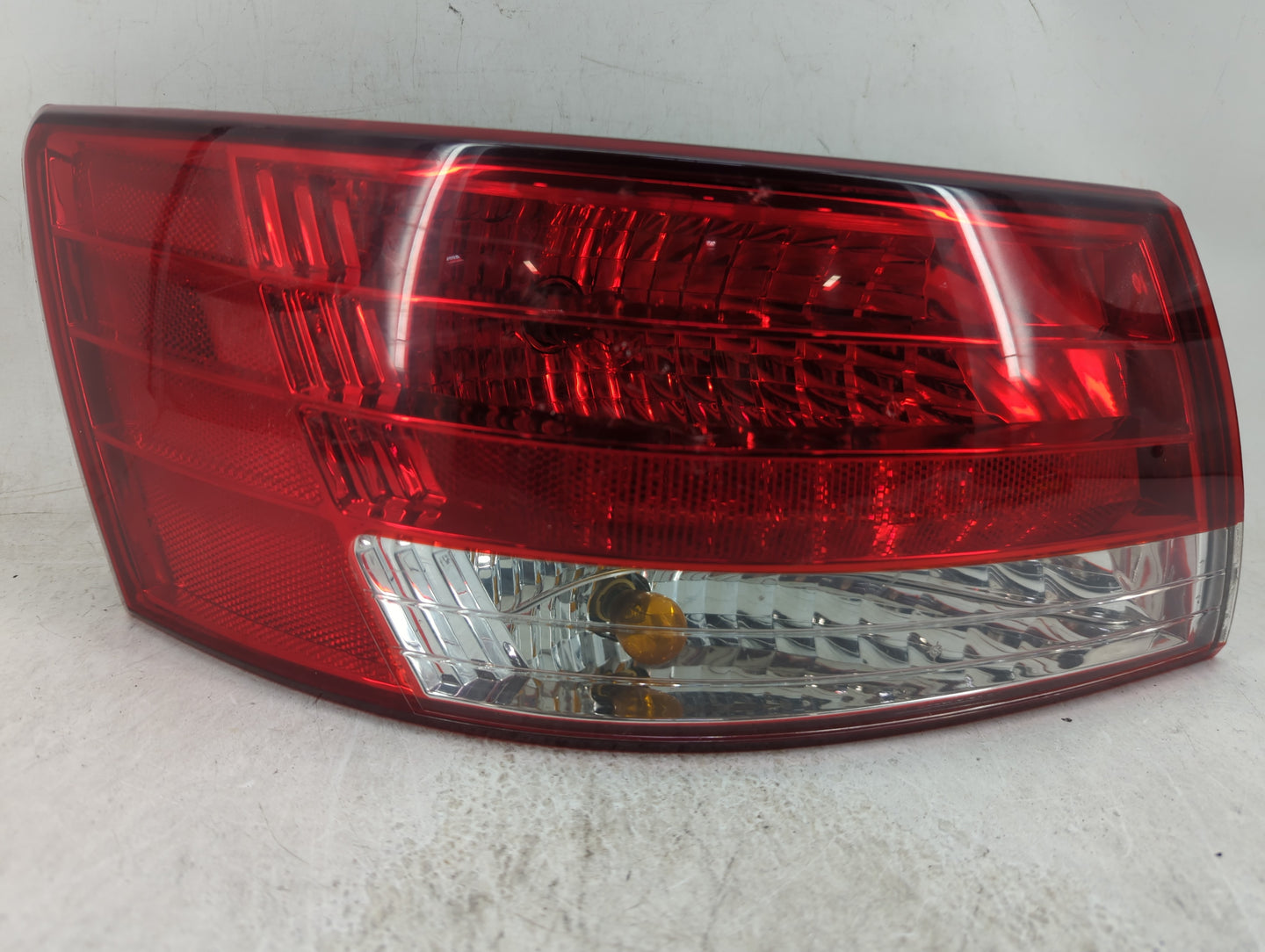 2006-2008 Hyundai Sonata Tail Light Assembly Driver Left OEM Fits Fits 2006 2007 2008 OEM Used Auto Parts - Oemusedautoparts