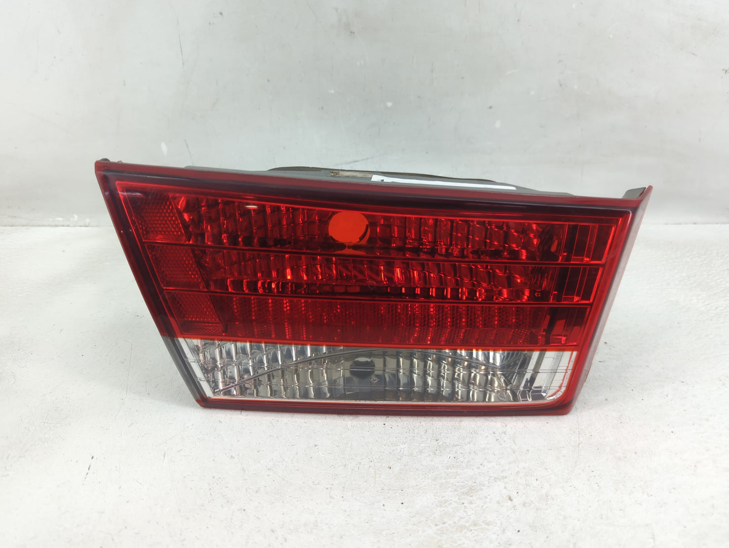 2006-2008 Hyundai Sonata Tail Light Assembly Passenger Right OEM Fits Fits 2006 2007 2008 OEM Used Auto Parts - Oemusedautop