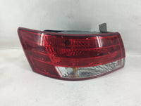 2006-2008 Hyundai Sonata Tail Light Assembly Passenger Right OEM P/N:92401-0A0 Fits Fits 2006 2007 2008 OEM Used Auto Parts 