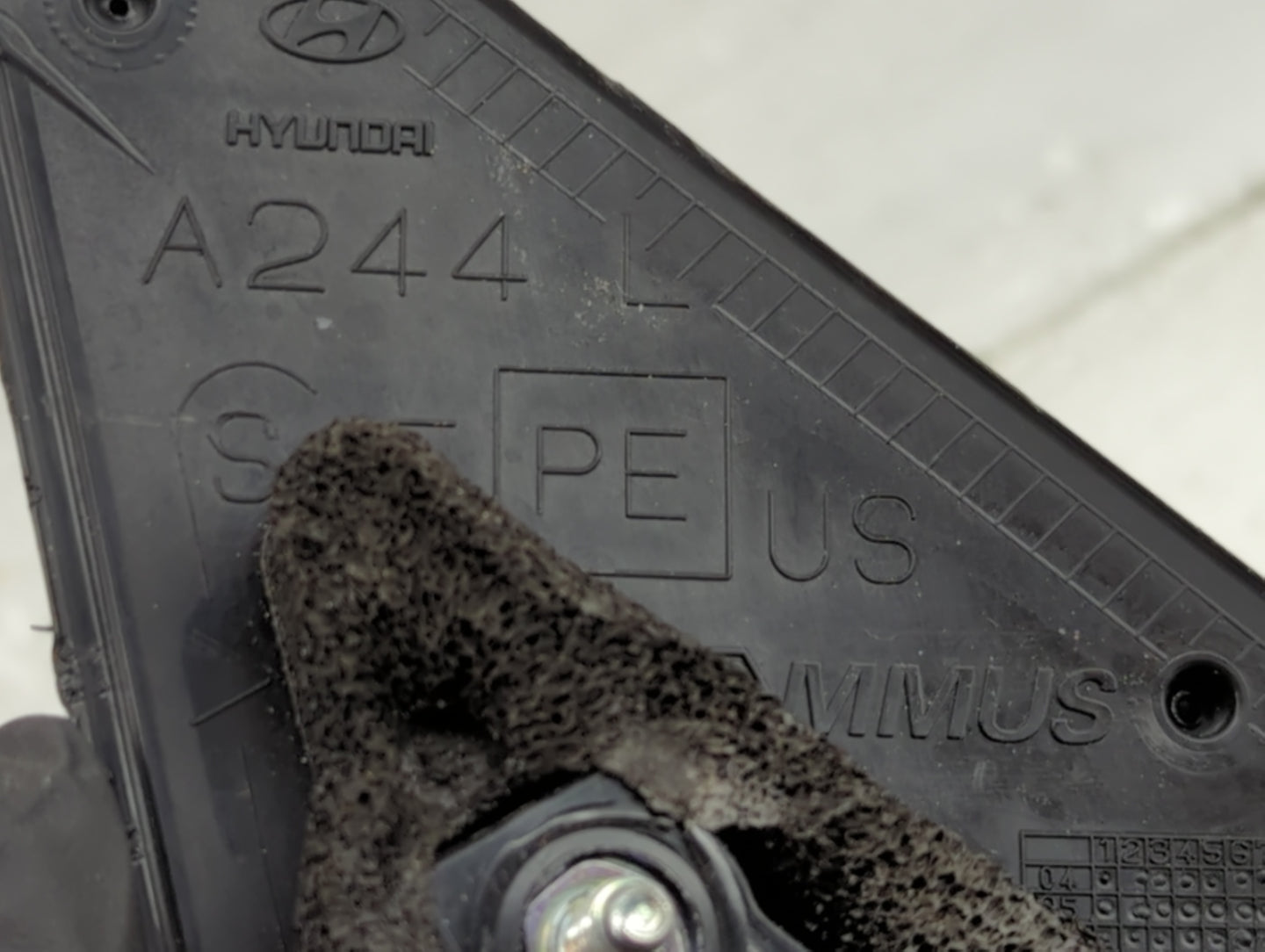 2006-2010 Hyundai Sonata Driver Side View Mirror - Left Door Mirror OEM Used - Oemusedautoparts1.com