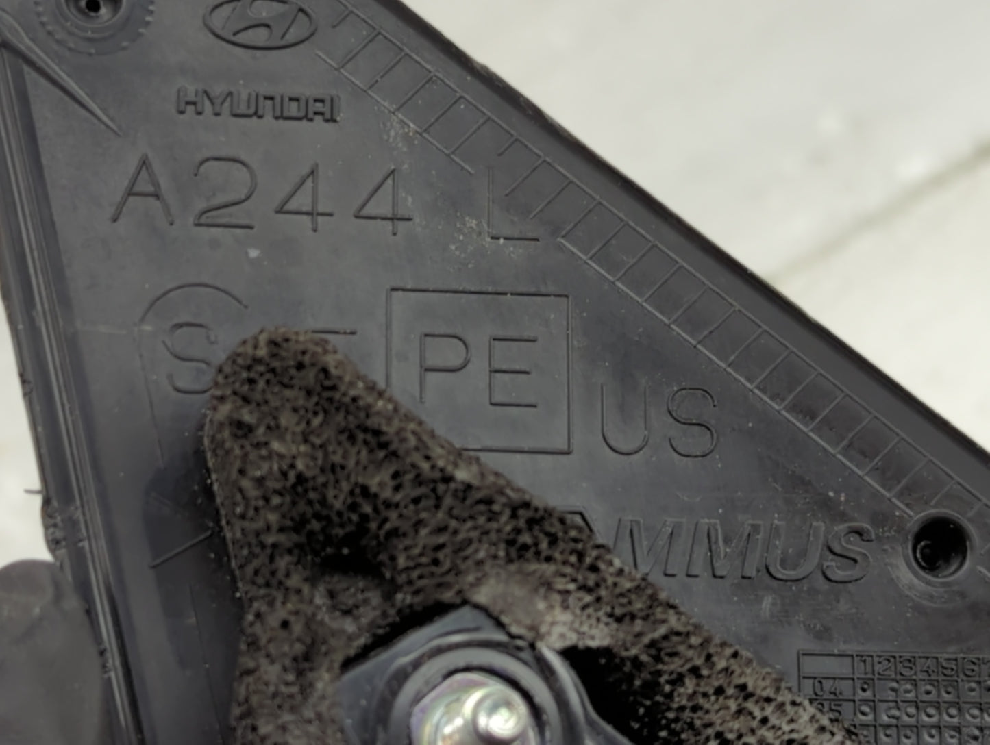 2006-2010 Hyundai Sonata Driver Side View Mirror - Left Door Mirror OEM Used - Oemusedautoparts1.com