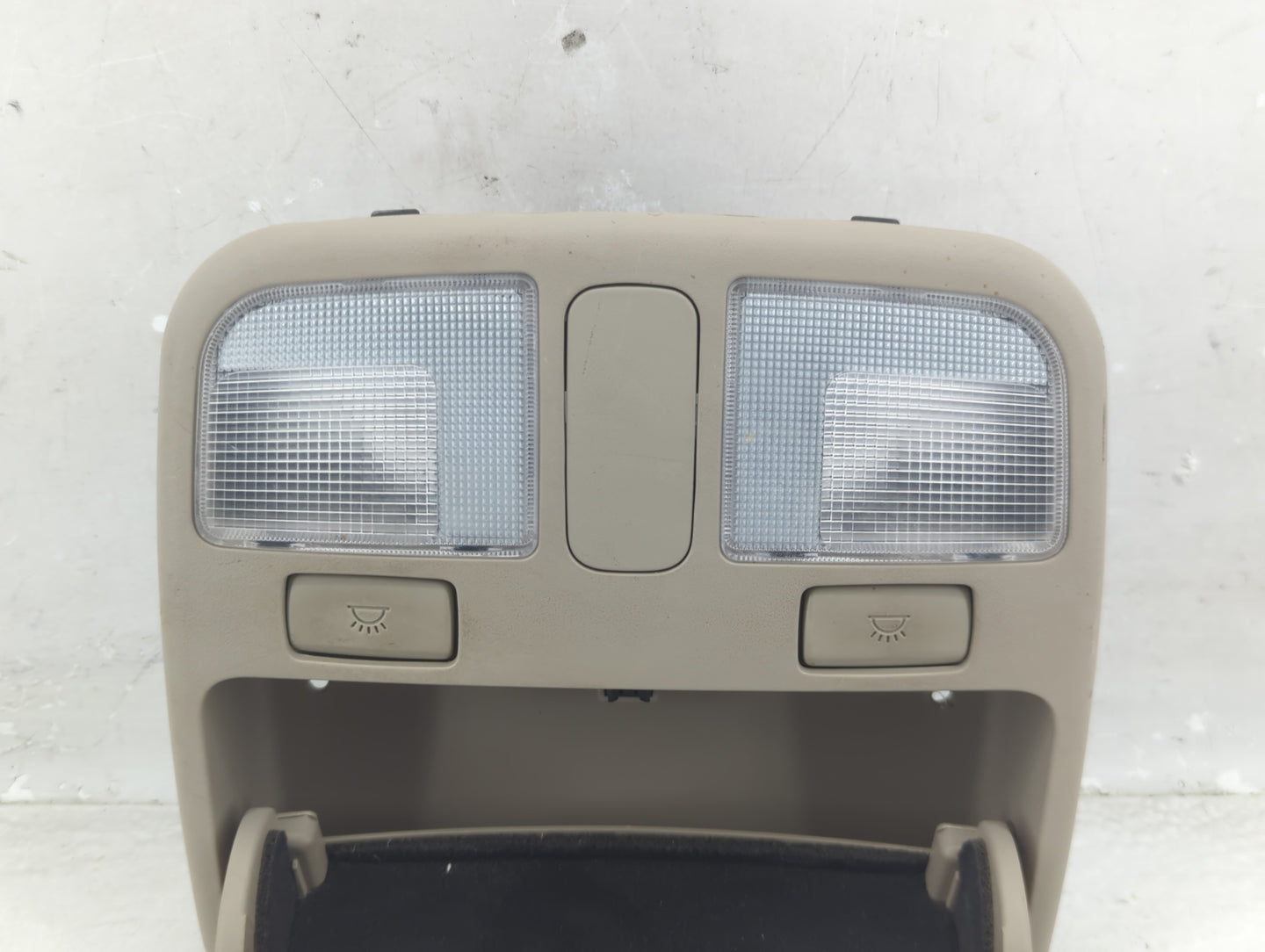 2008-2008 Hyundai Sonata Overhead Roof Console 1321833 - Oemusedautoparts1.com