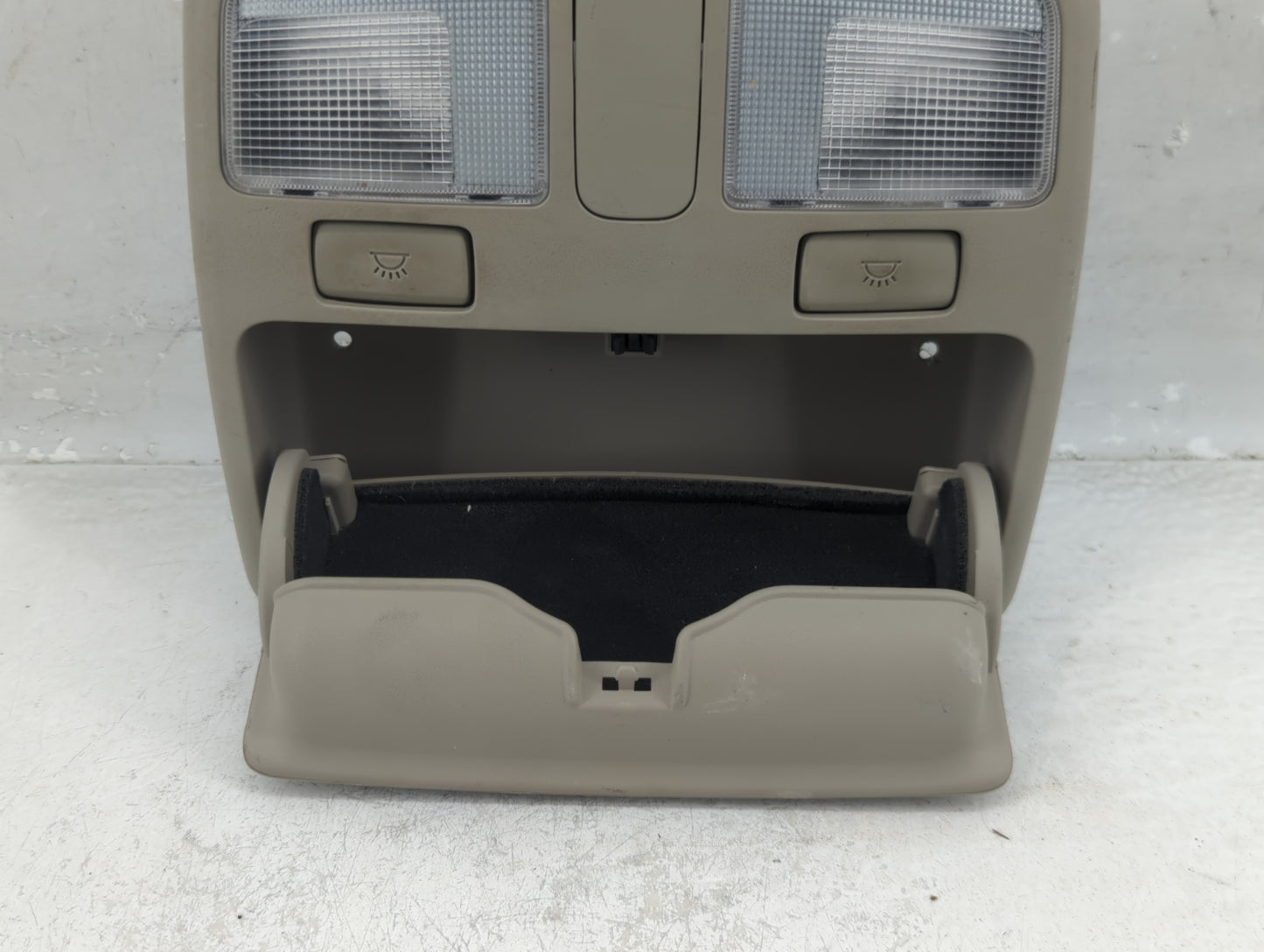 2008-2008 Hyundai Sonata Overhead Roof Console 1321833 - Oemusedautoparts1.com