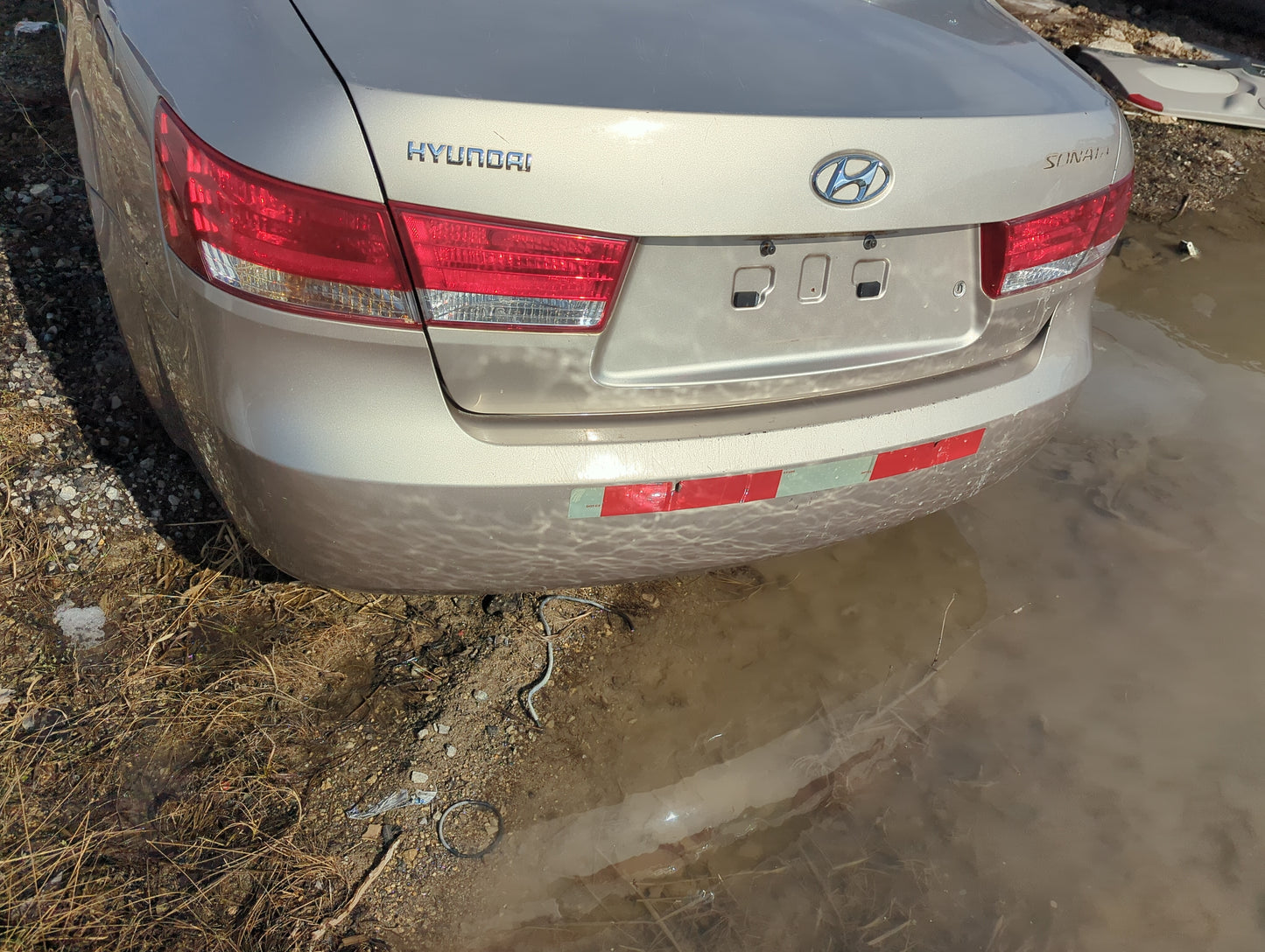 2006-2008 Hyundai Sonata Rear Bumper Assembly Oem - Oemusedautoparts1.com