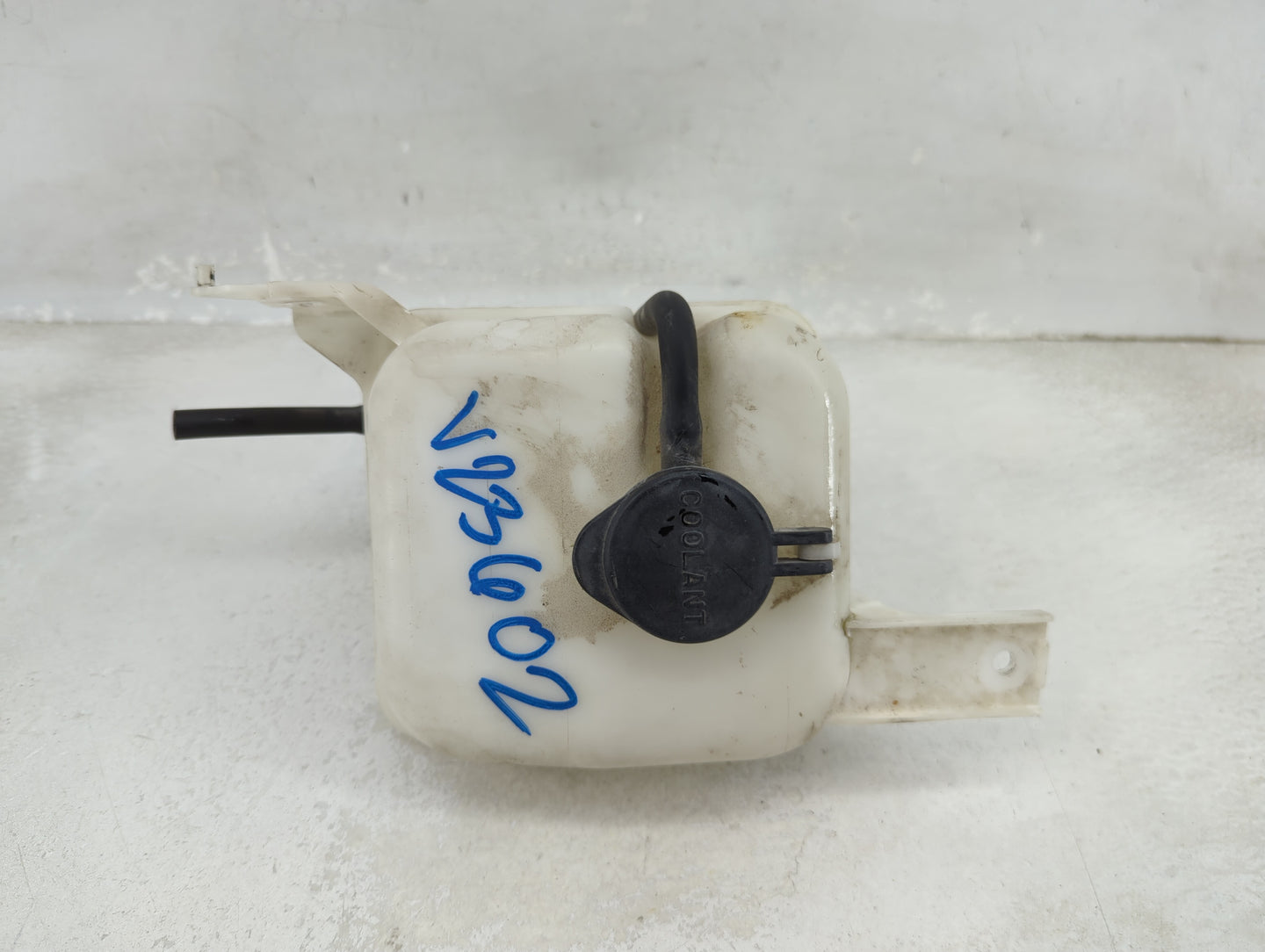 2006-2009 Hyundai Sonata Radiator Coolant Overflow Expansion Tank Bottle 1459505 - Oemusedautoparts1.com