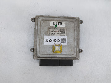 2006-2008 Hyundai Sonata PCM Engine Control Computer ECU ECM PCU OEM P/N:39100-25131 39100-25135 Fits Fits 2006 2007 2008 OE