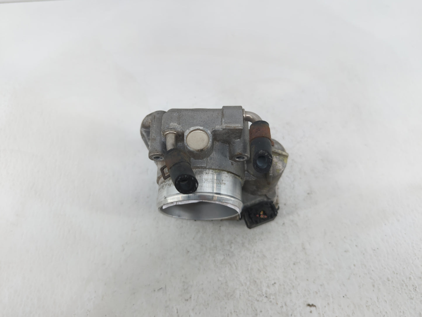 2006-2010 Hyundai Sonata Throttle Body P/N:35100-25400 35100-25200 Fits Fits 2006 2007 2008 2009 2010 2011 2012 2013 OEM Use