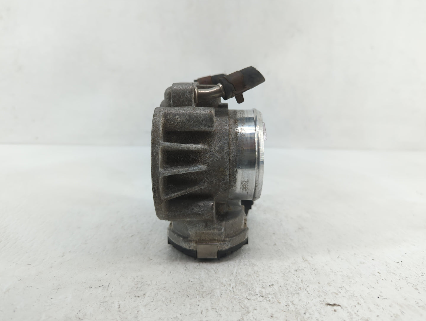 2006-2010 Hyundai Sonata Throttle Body P/N:35100-25400 35100-25200 Fits Fits 2006 2007 2008 2009 2010 2011 2012 2013 OEM Use
