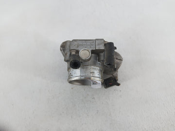 2006-2010 Hyundai Sonata Throttle Body P/N:35100-25400 35100-25200 Fits Fits 2006 2007 2008 2009 2010 2011 2012 2013 OEM Used Auto Parts