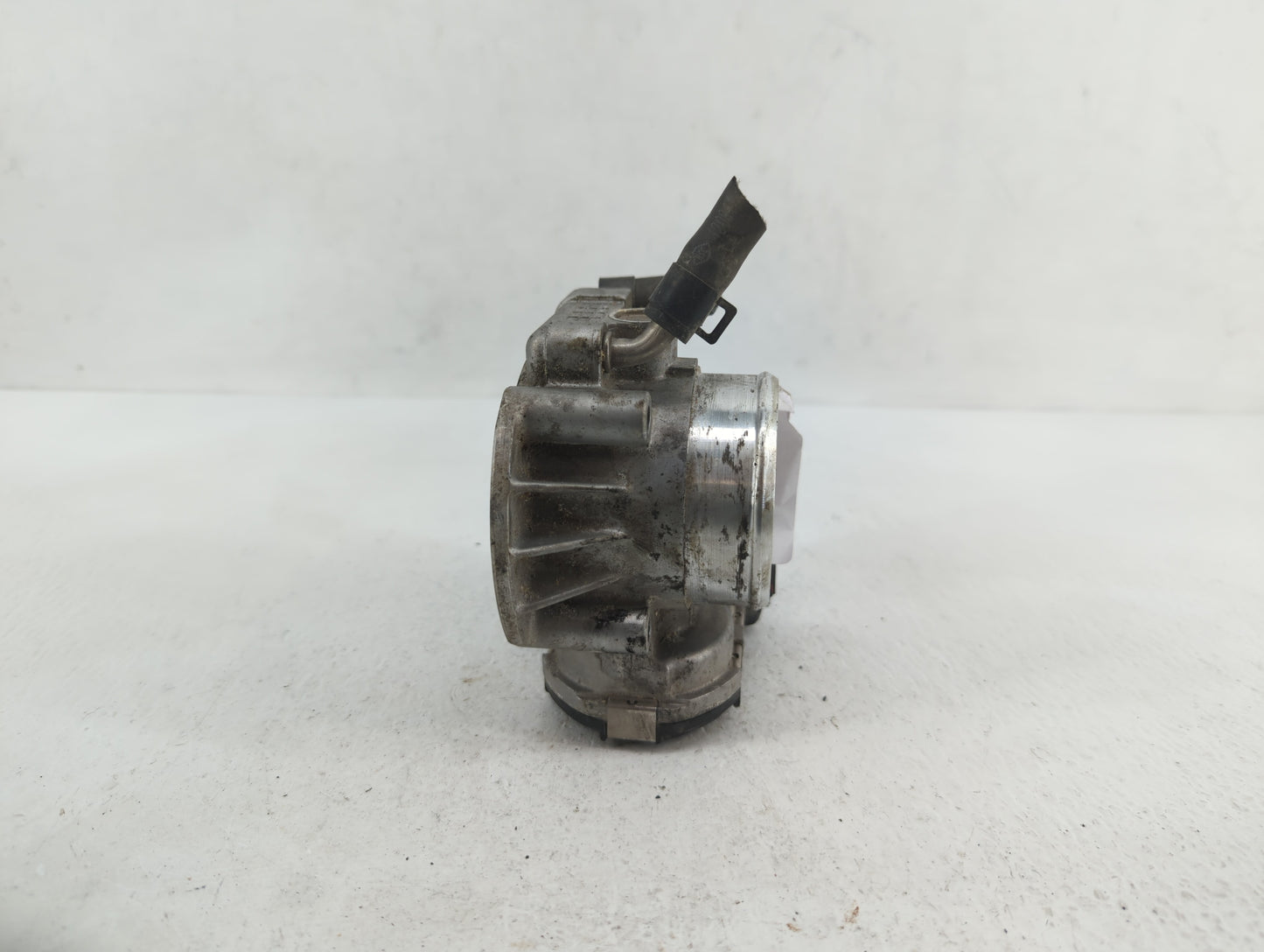 2006-2010 Hyundai Sonata Throttle Body P/N:35100-25400 35100-25200 Fits Fits 2006 2007 2008 2009 2010 2011 2012 2013 OEM Use