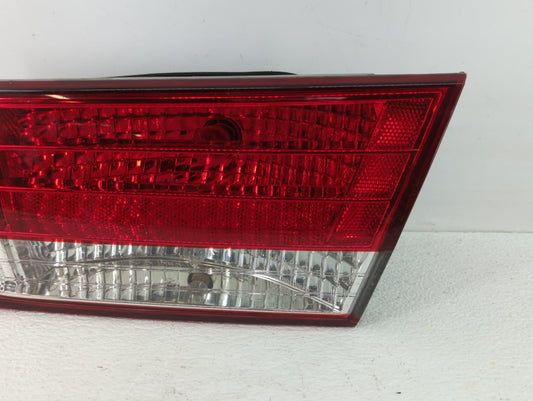 2006-2008 Hyundai Sonata Tail Light Assembly Passenger Right OEM P/N:92404-0A0 Fits Fits 2006 2007 2008 OEM Used Auto Parts